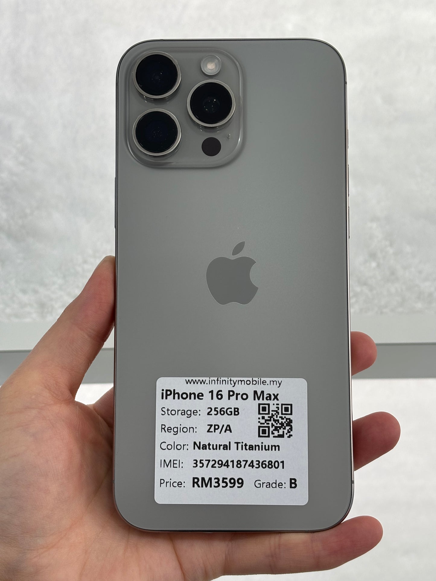 iPhone 16 Pro Max, 256GB (Grade B) *36801