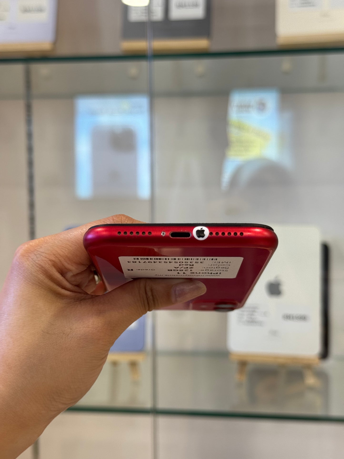 iPhone 11 Red, 128GB (Grade R) *97183