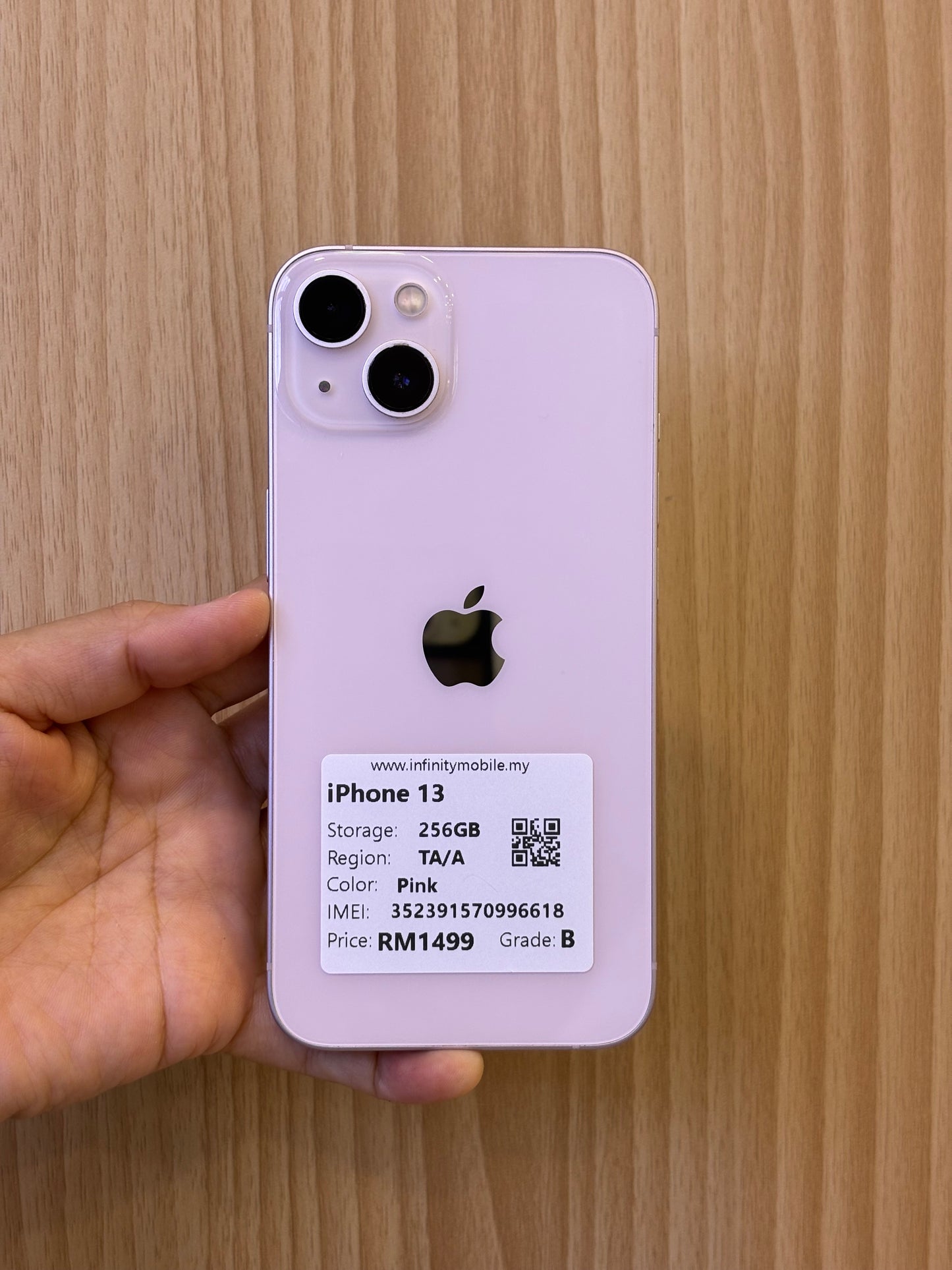 iPhone 13, 256GB (Grade B) *96618