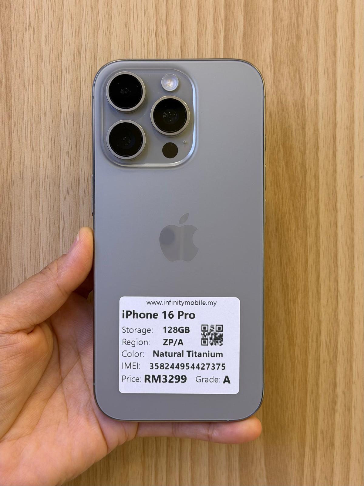 iPhone 16 Pro, 128GB (Grade A) *27375