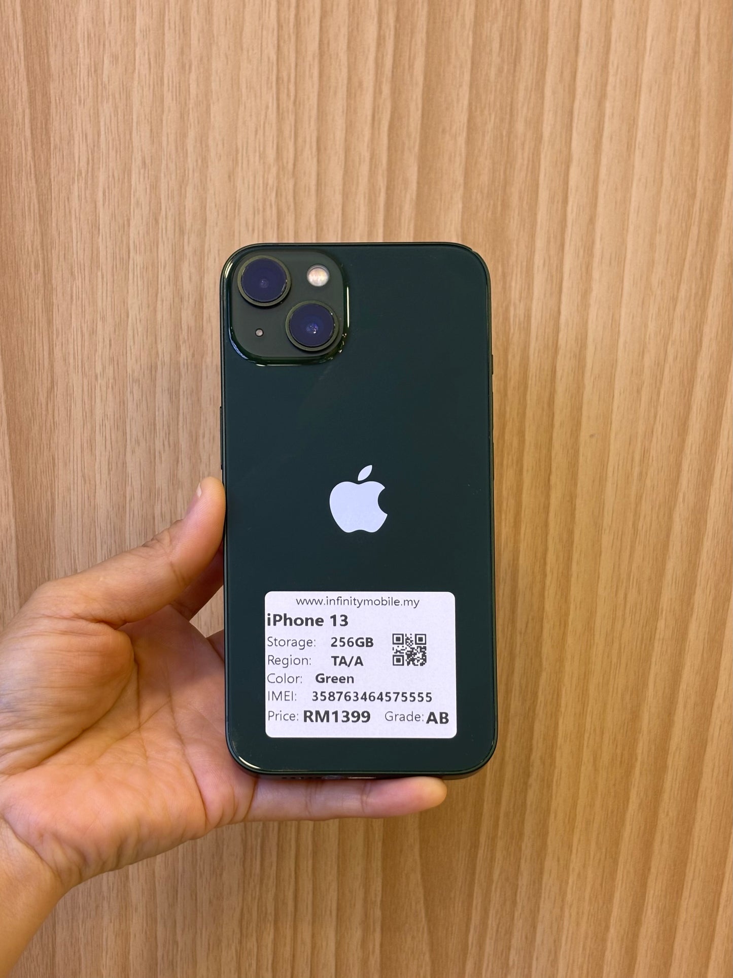 iPhone 13, 256GB (Grade AB) *75555