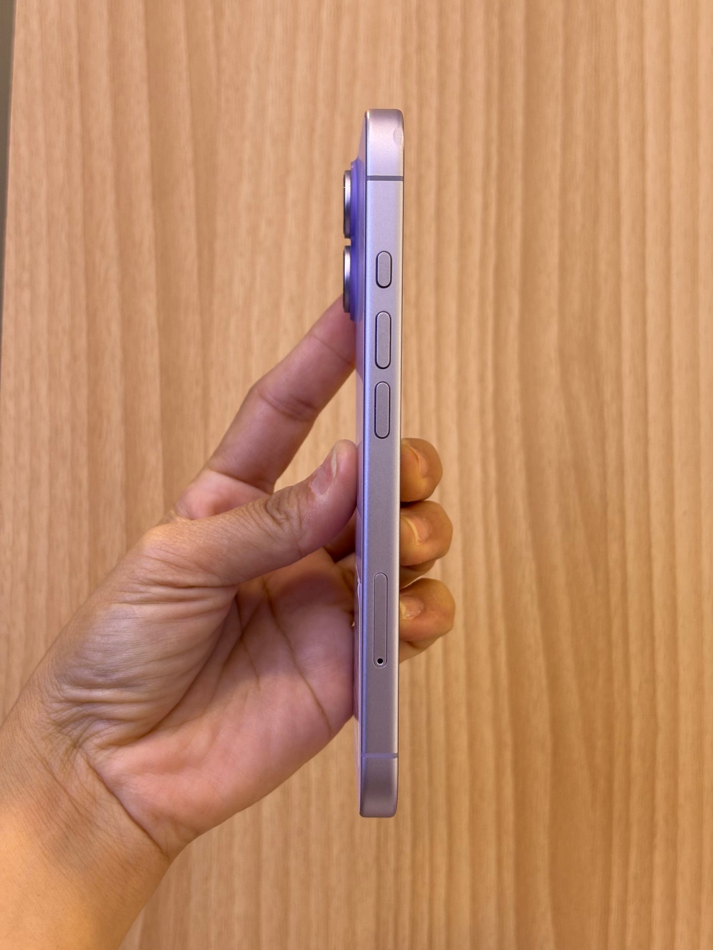 iPhone 17, 256GB (Grade B) *22729