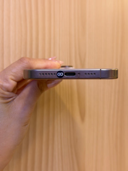 iPhone 16 Pro Max, 256GB (Grade A) *35183