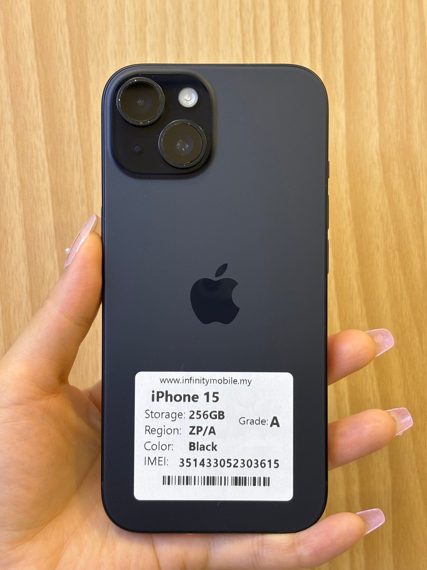 iPhone 15, 256GB (Grade A) *03615
