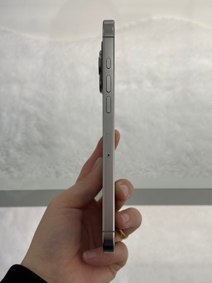 iPhone 16 Pro Max, 512GB (Grade B) *19334