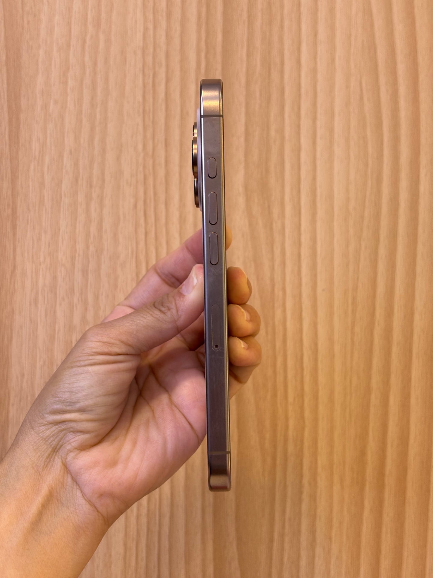 iPhone 16 Pro, 256GB (Grade A) *63348