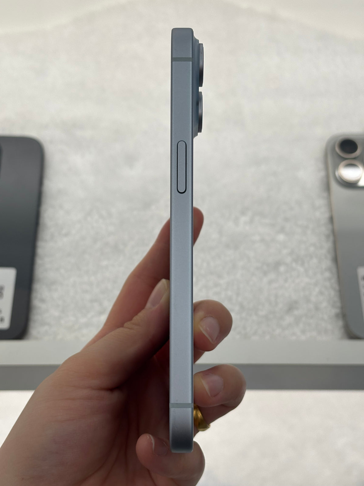 iPhone 15, 256GB (Grade B) *28606