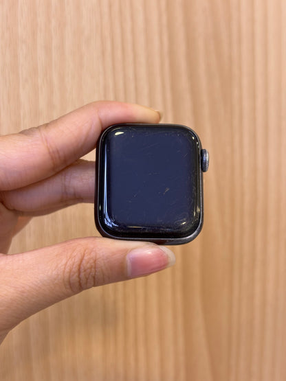 Apple Watch Series 6 (40MM) GPS, (Grade D) *0Q1RQ