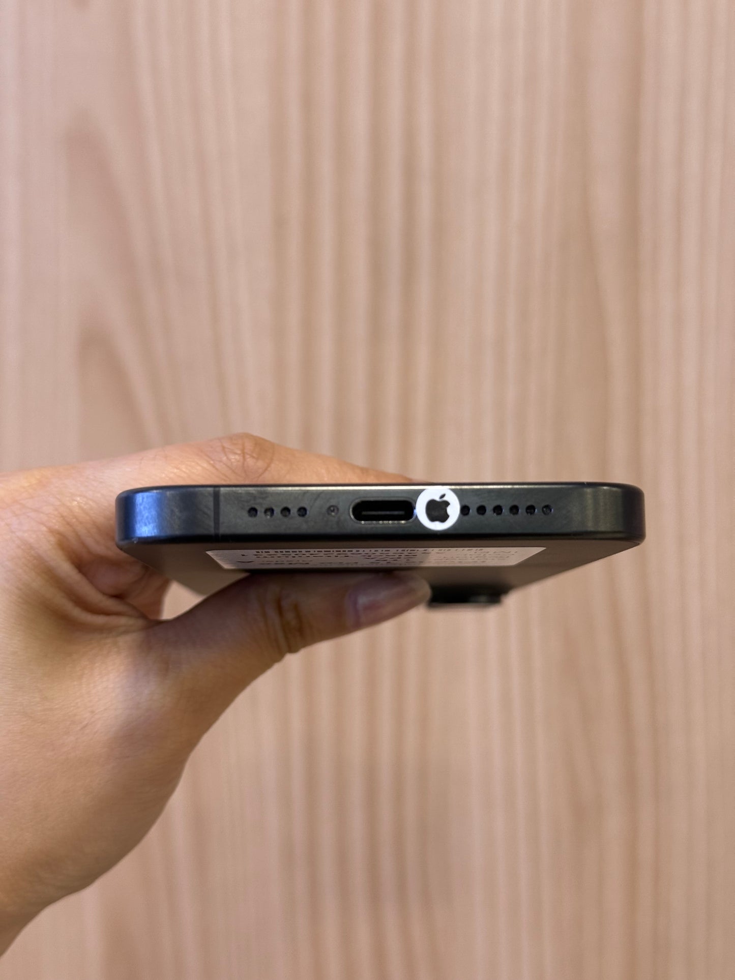 iPhone 15 Pro Max Black Titanium, 1TB (Grade A) *05231