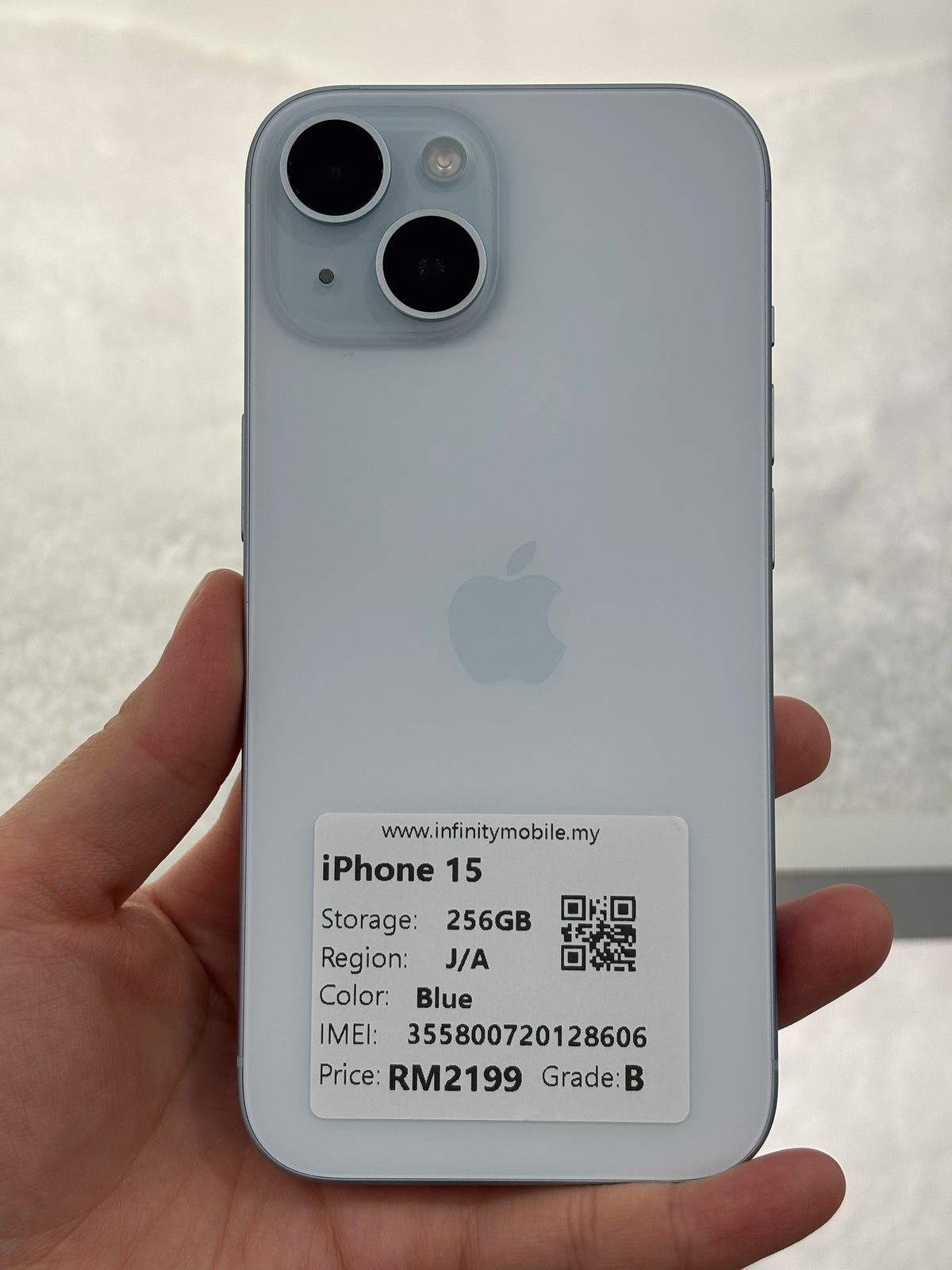 iPhone 15, 256GB (Grade B) *28606