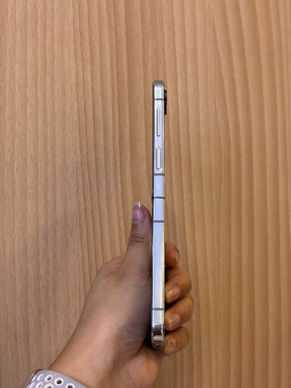 Samsung Galaxy Z Flip 5, 256GB *82556