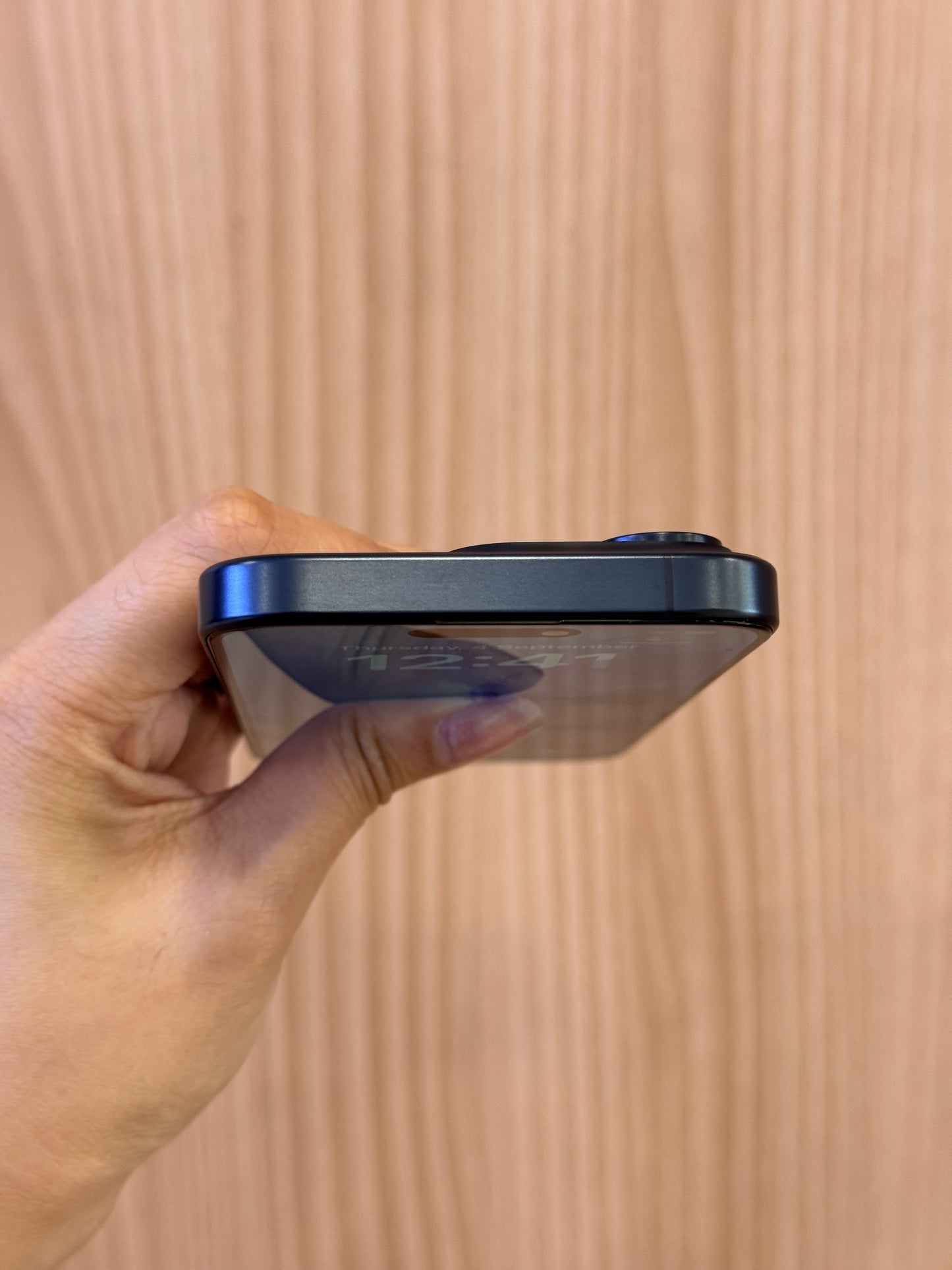 iPhone 15 Pro Blue Titanium, 1TB (Grade A) *17603