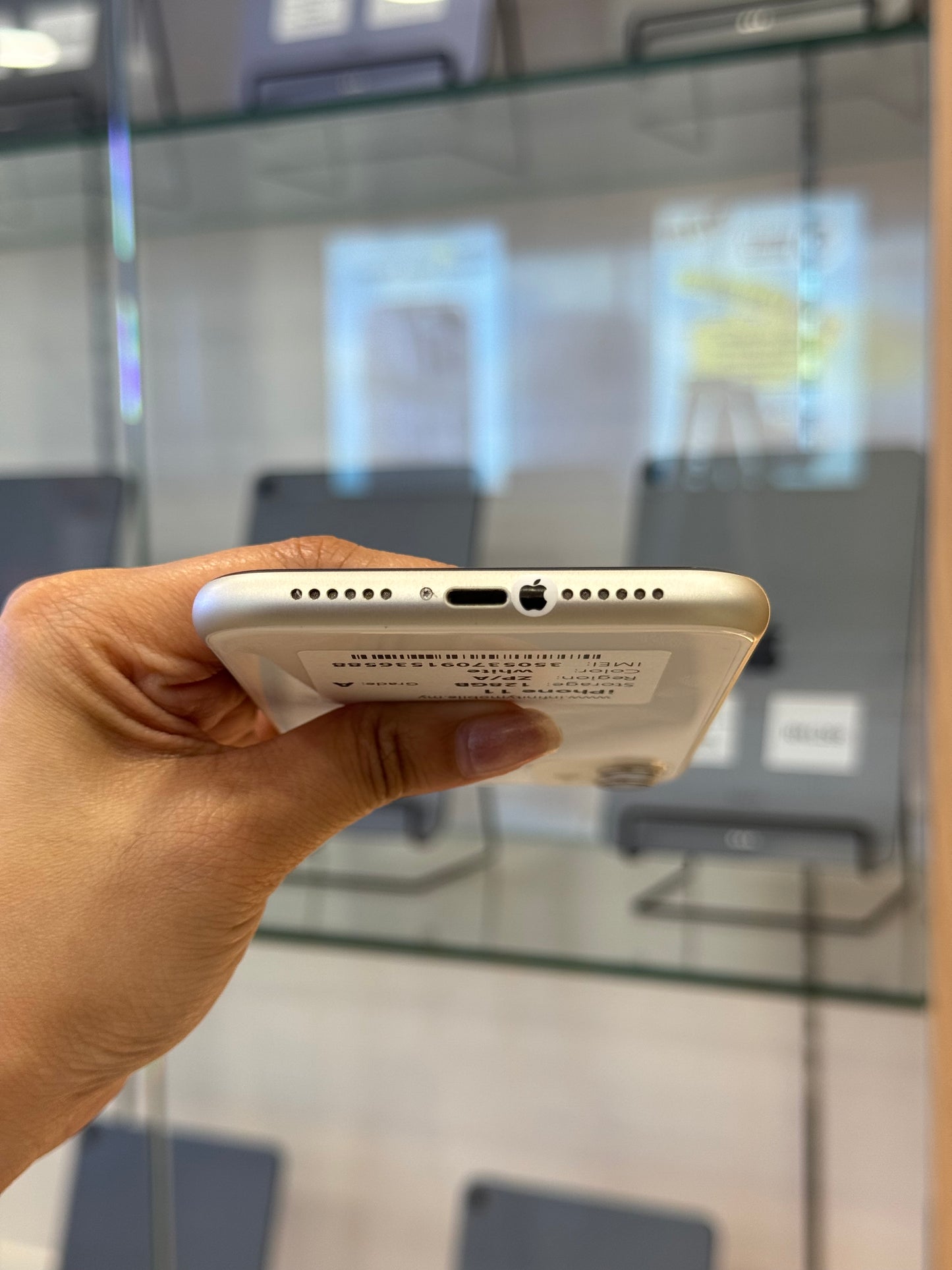 iPhone 11, 128GB (Grade A) *36588