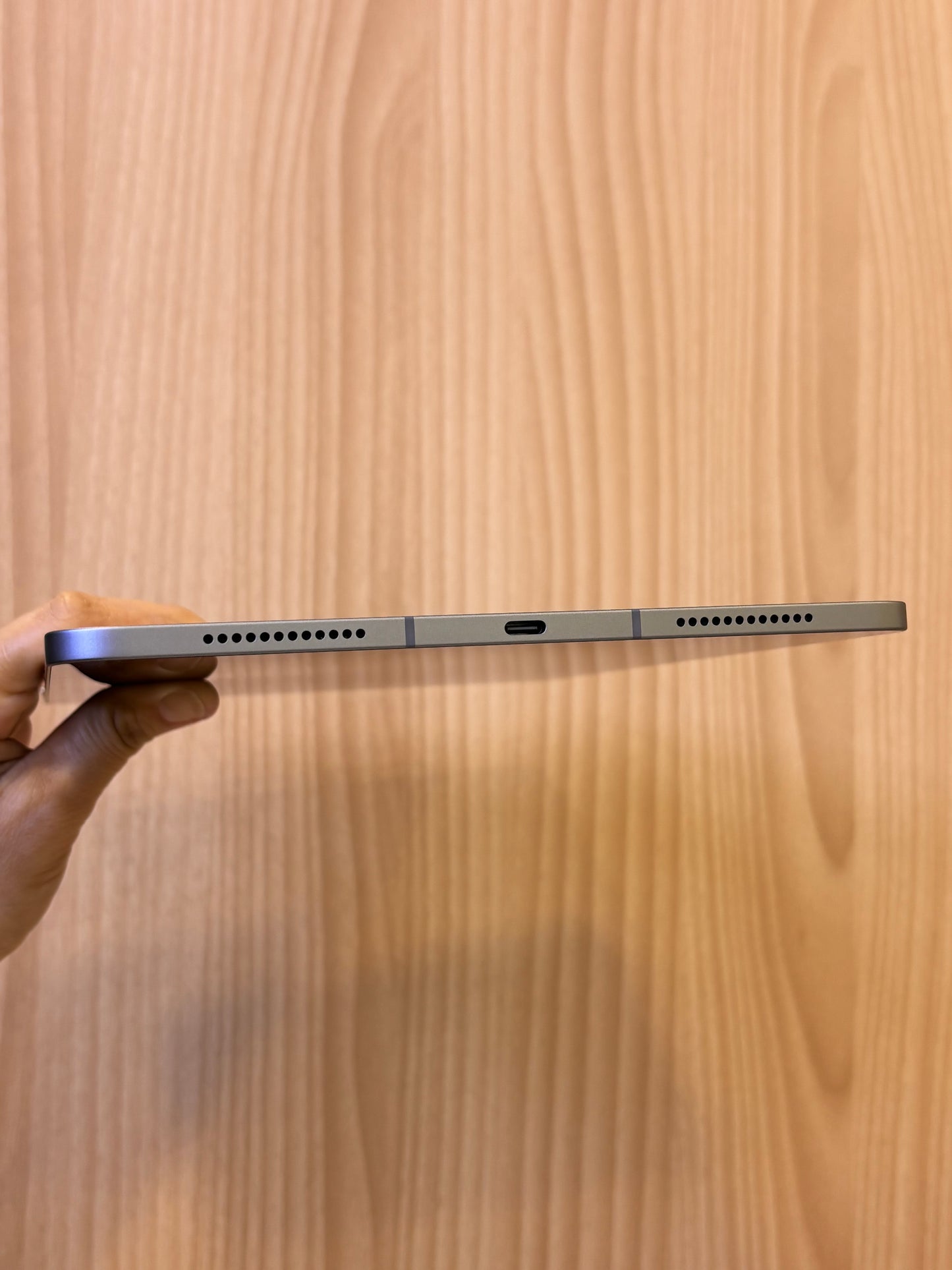 iPad Air 11-inch (M3) Cellular, 128GB (Grade A) *66973
