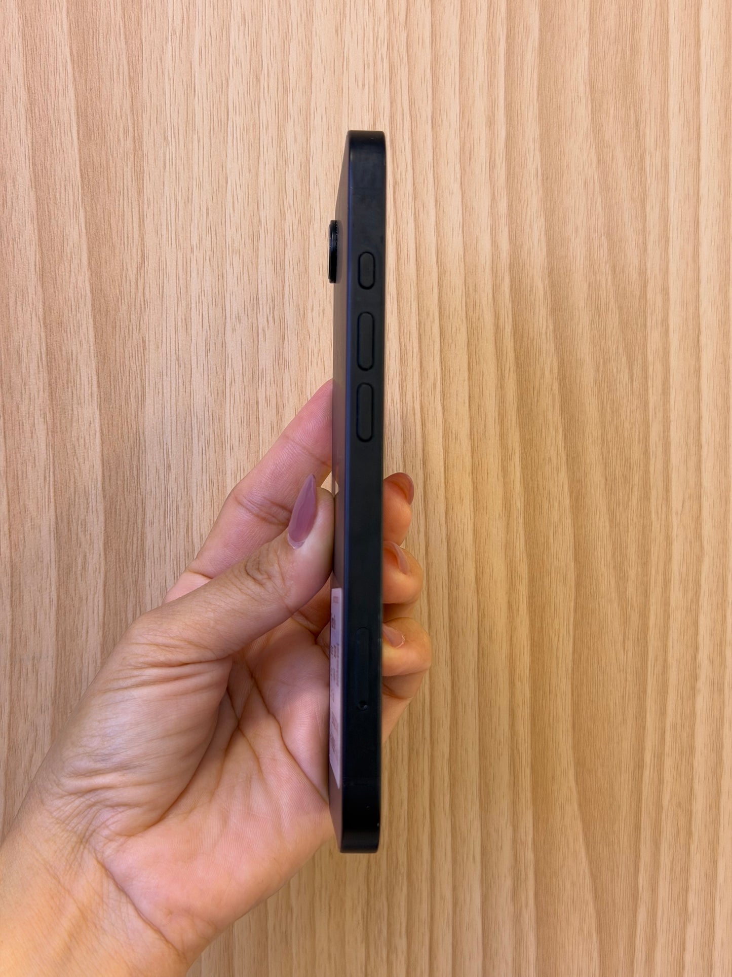 iPhone 16e, 128GB (Grade B) *74407