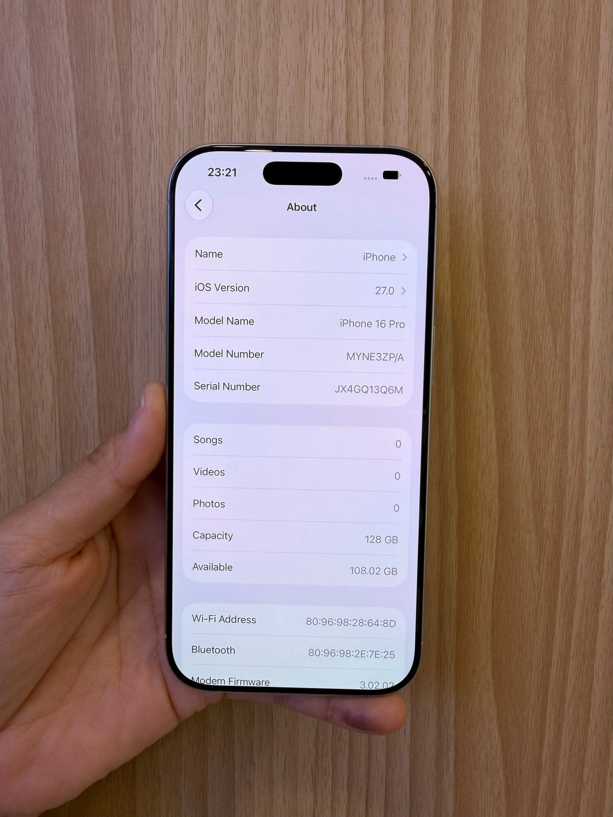 iPhone 16 Pro, 128GB (Grade A) *17097