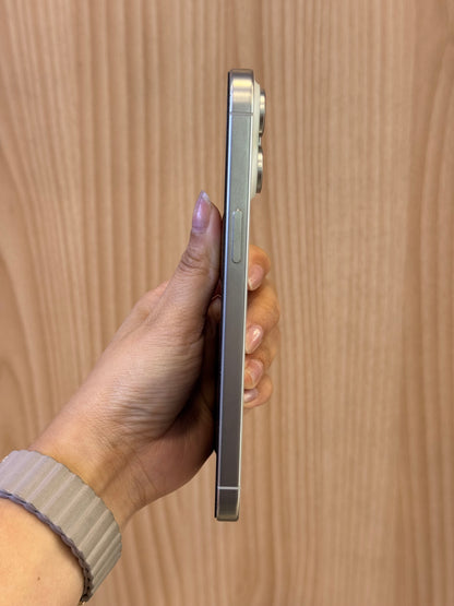 iPhone 15 Pro Max Natural Titanium, 256GB (Grade A) *84433