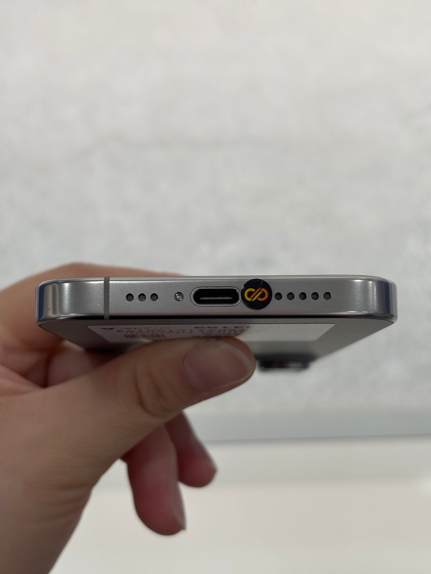 iPhone 16 Pro, 128GB (Grade A) *90193
