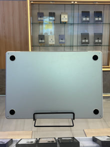 MacBook Air 15-inch (M3) 2024, 512GB *DJN4X