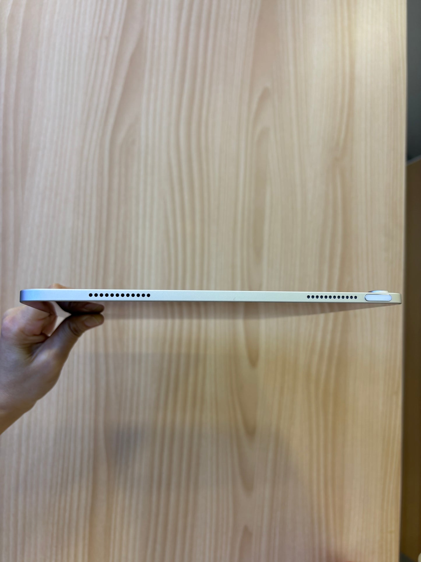iPad Air 13-inch (M2) Wi-Fi, 128GB (Grade A) *CD93G