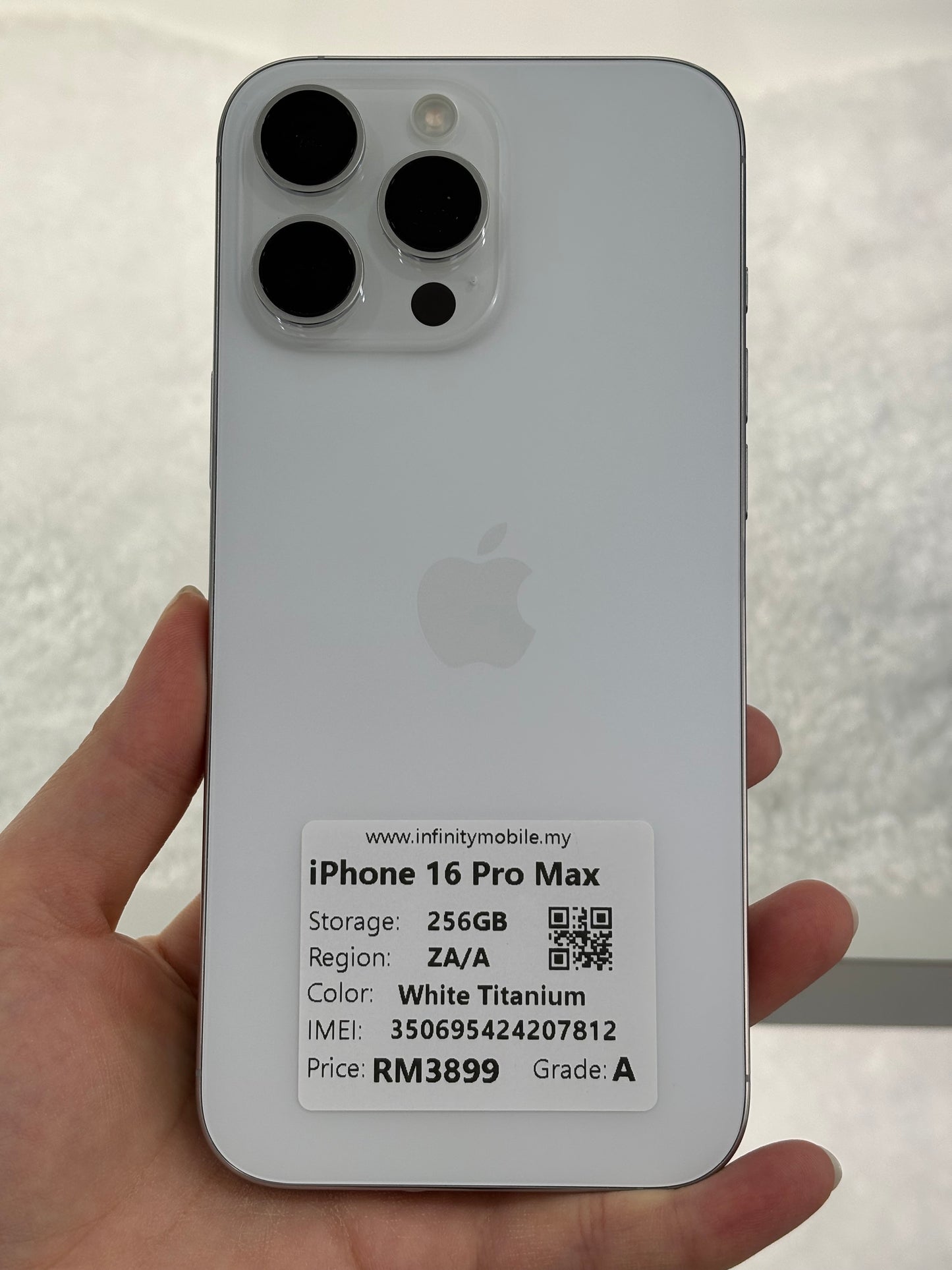 iPhone 16 Pro Max, 256GB (Grade A) *07812
