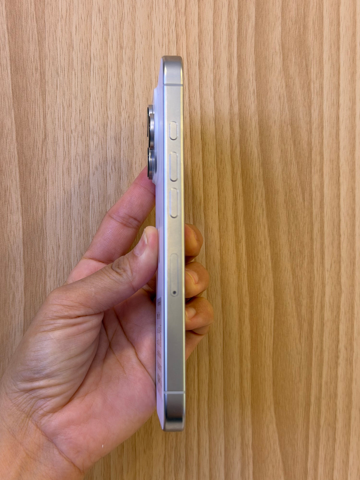 iPhone 16 Pro, 128GB (Grade A) *17097