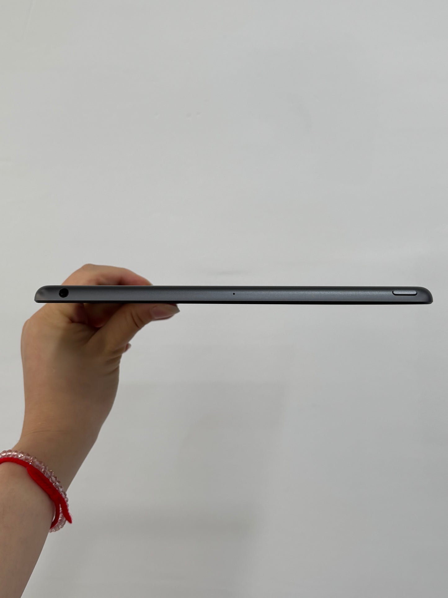 iPad 8 Wi-Fi, 128GB (Grade A) *VQ1GG