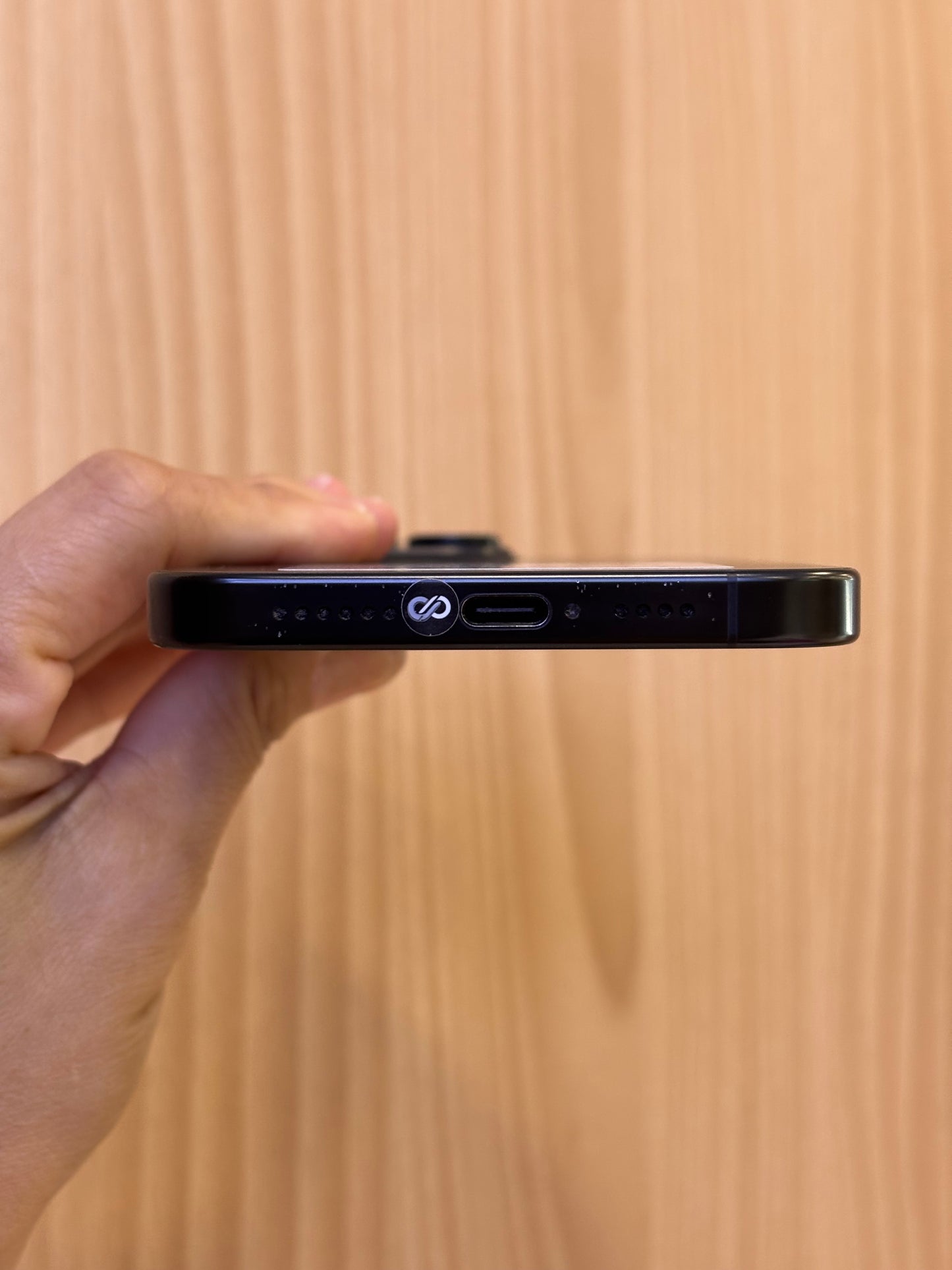 iPhone 16 Pro Max, 1TB (Grade B) *40556