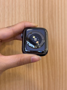 Apple Watch Series 5 (44MM) GPS, (Grade B) *AMLF8