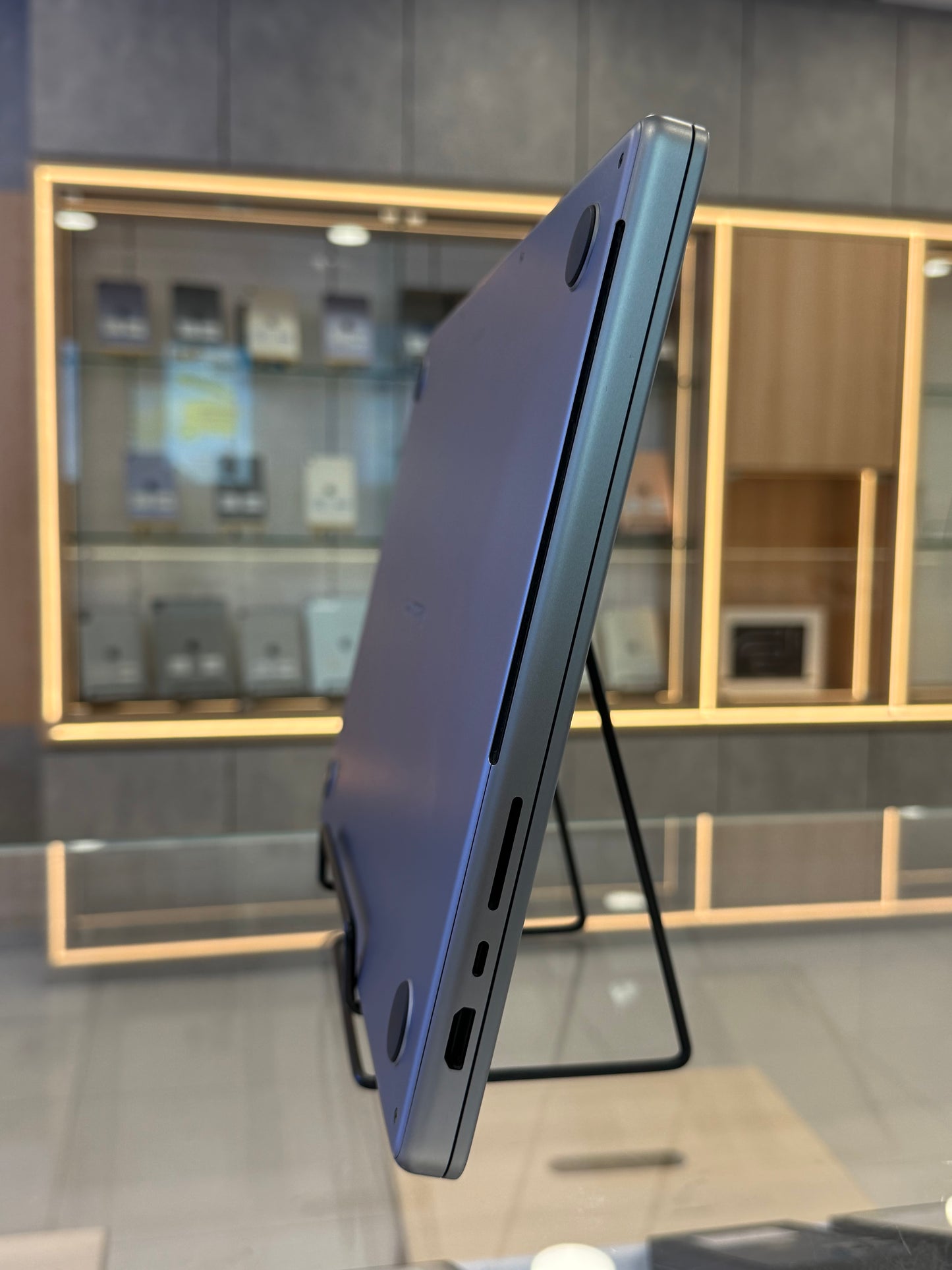 MacBook Pro 16-inch (M2 Max) 2023, 2TB *NR7DM