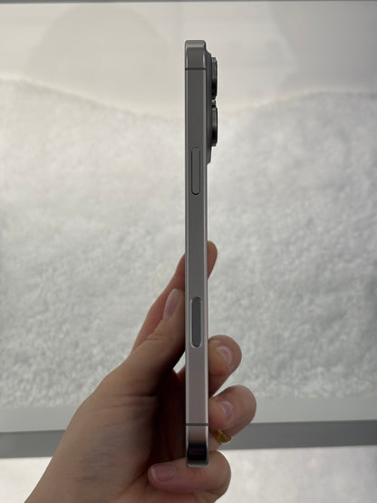 iPhone 16 Pro Max, 256GB (Grade B) *36801
