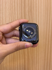 Apple Watch Series 5 (44MM) GPS, (GRADE B) *QMLTT