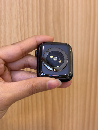 Apple Watch Series 5 (44MM) GPS, (GRADE B) *QMLTT