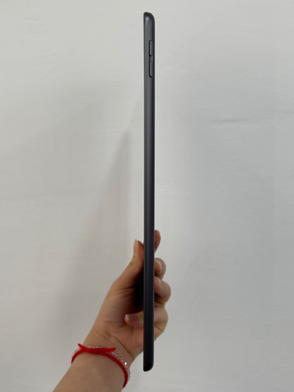 iPad 8 Wi-Fi, 128GB (Grade A) *VQ1GG