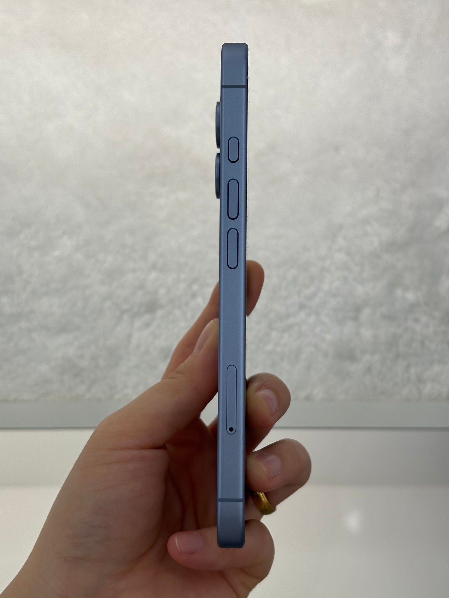 iPhone 17, 256GB (Grade A) *03369