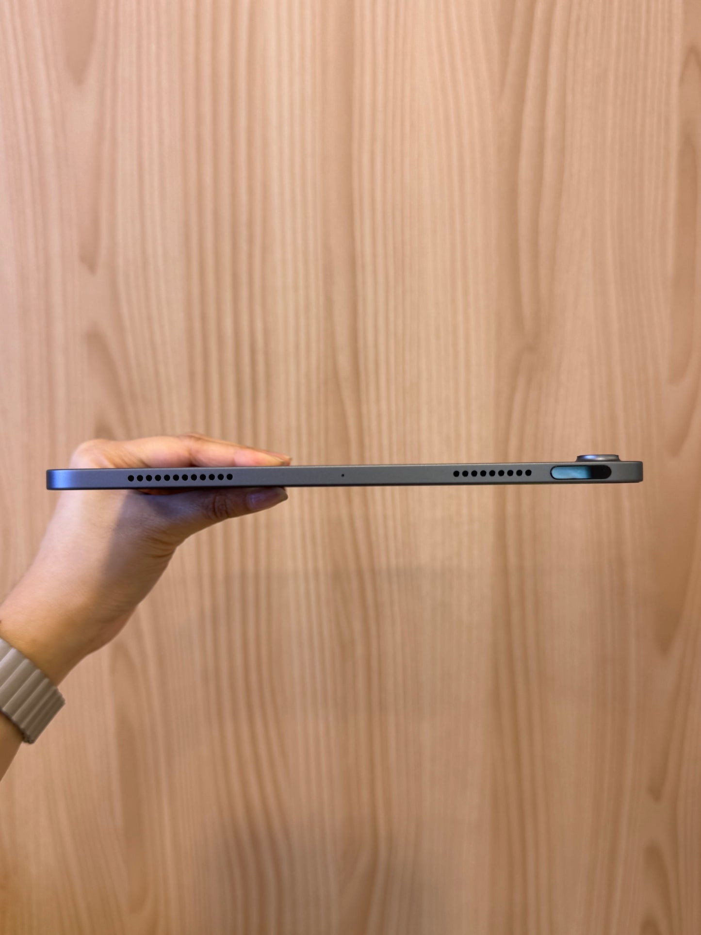 iPad Air 5th Wi-Fi, 64GB *QC67C