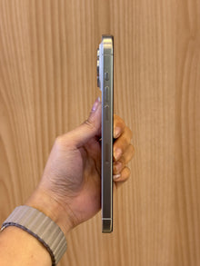 iPhone 15 Pro Max Natural Titanium, 256GB (Grade A) *84433