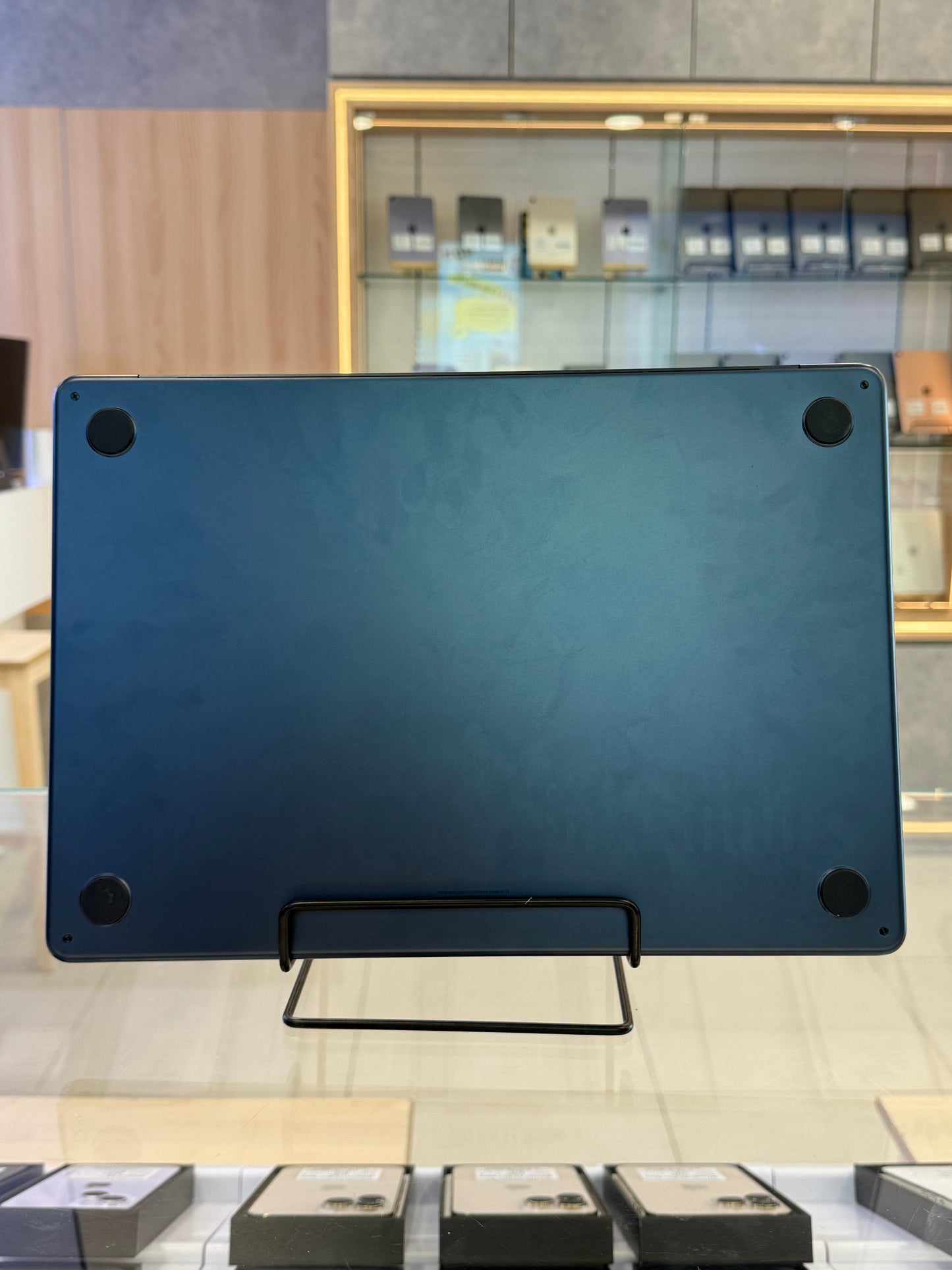 MacBook Air 15-inch (M3) 2024, 512GB *XFDWF