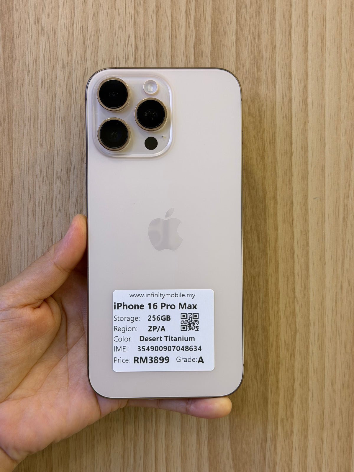 iPhone 16 Pro Max, 256GB (Grade A) *48634