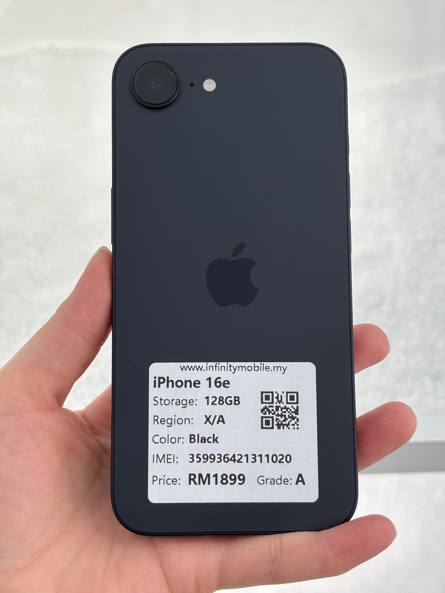 iPhone 16e, 128GB (Grade A) *11020