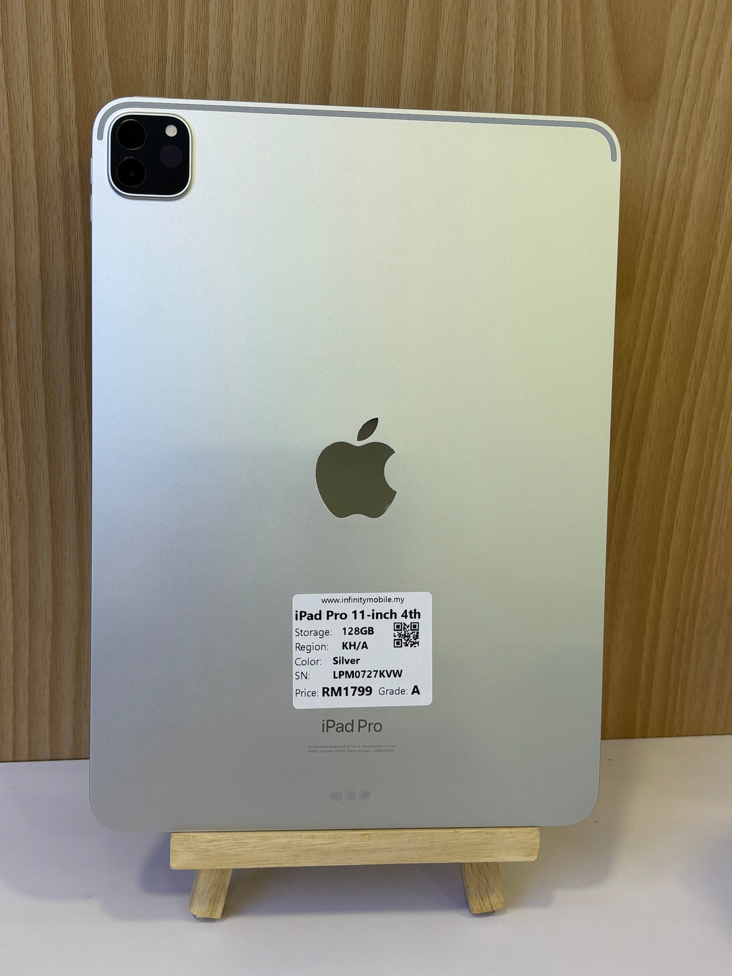iPad Pro 11-inch 4th Wi-Fi, 128GB (Grade A) *27KVW