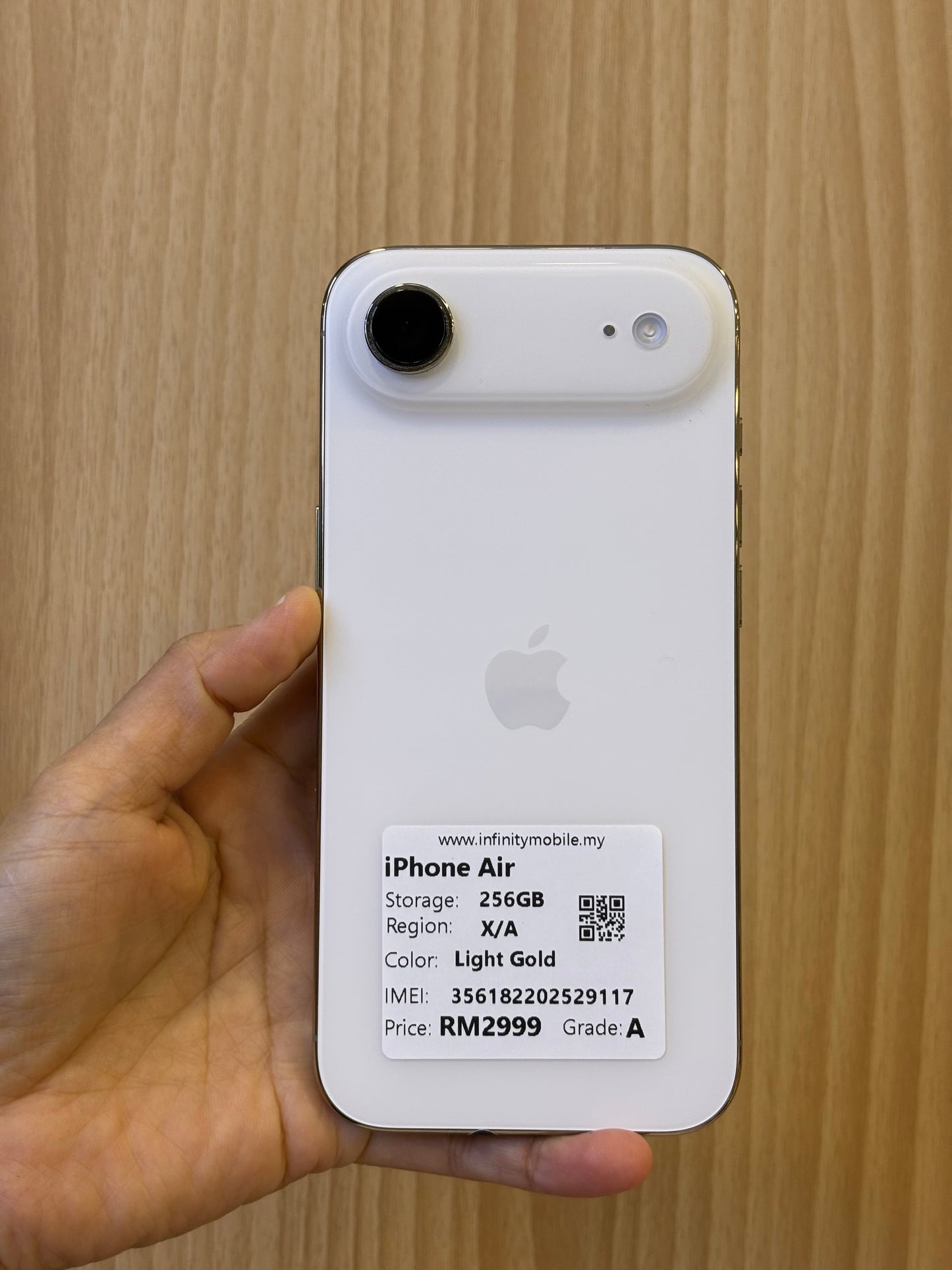 iPhone Air, 256GB (Grade A) *29117