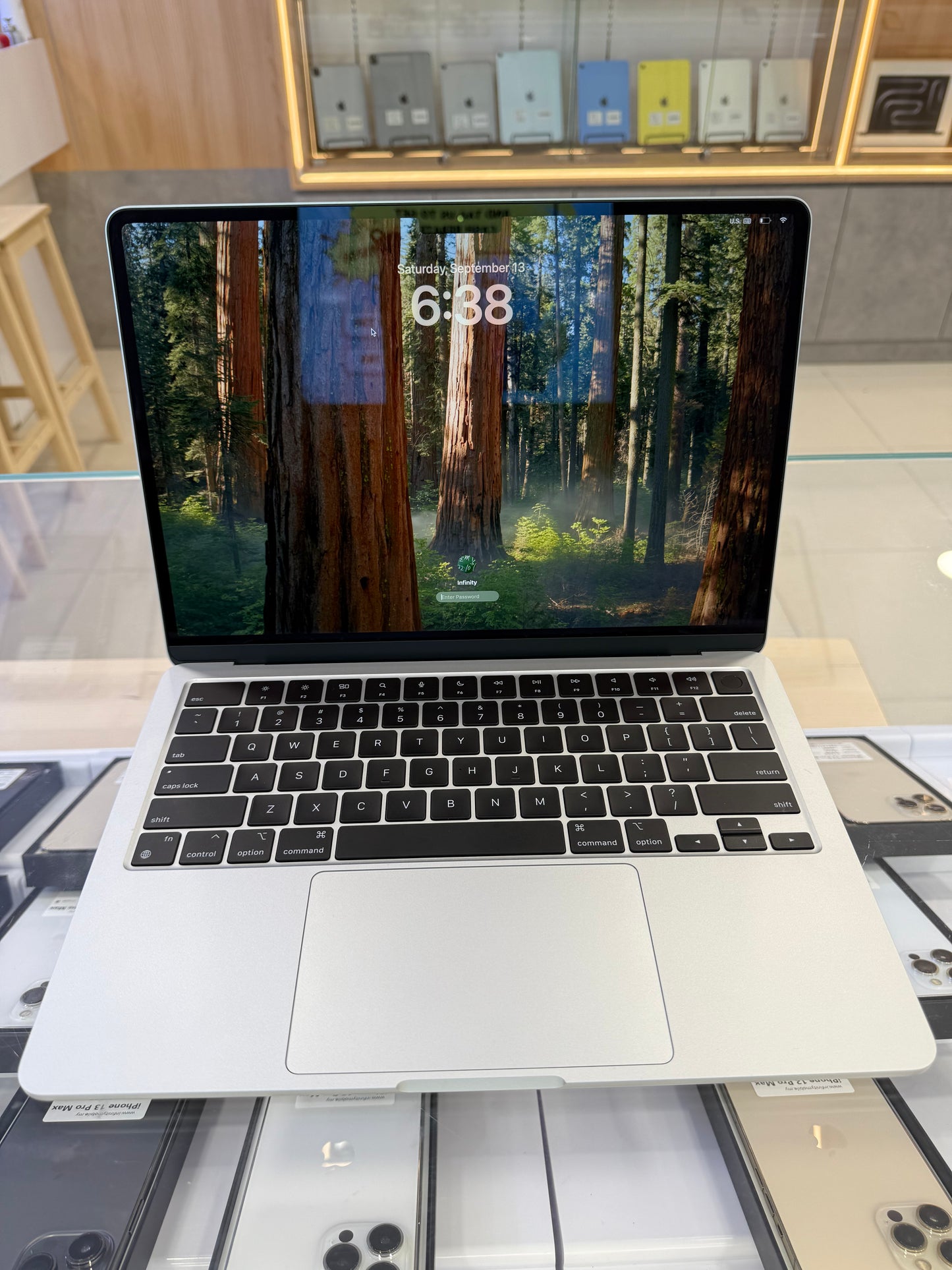 MacBok Air 13-inch (M3) 2024, 1TB *NXJMC