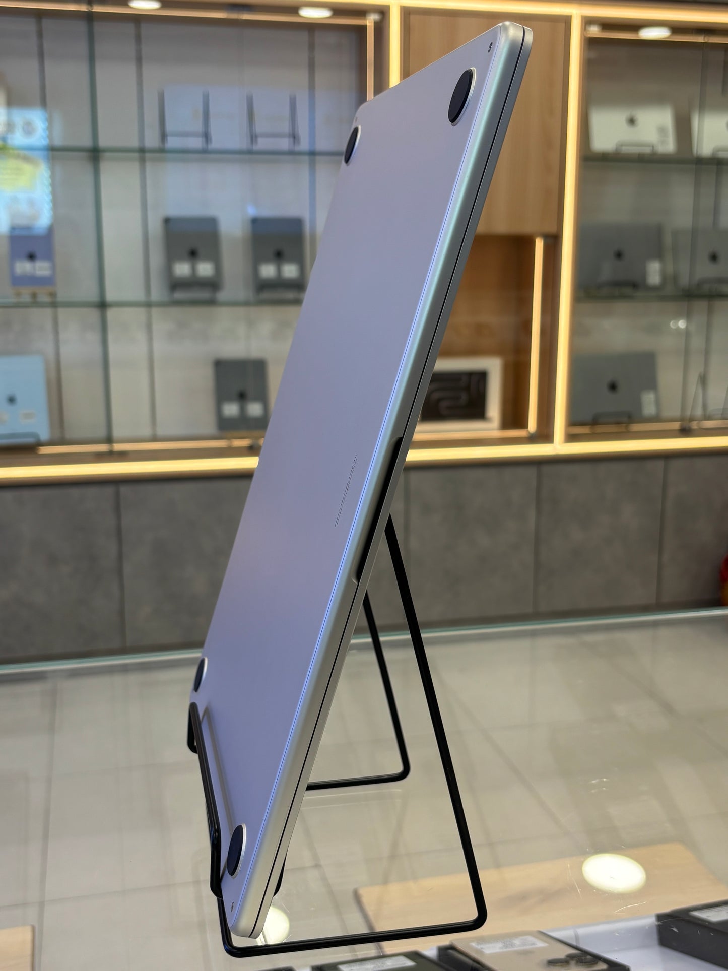 MacBook Air 15-inch (M3) 2024, 512GB *V1YFQ