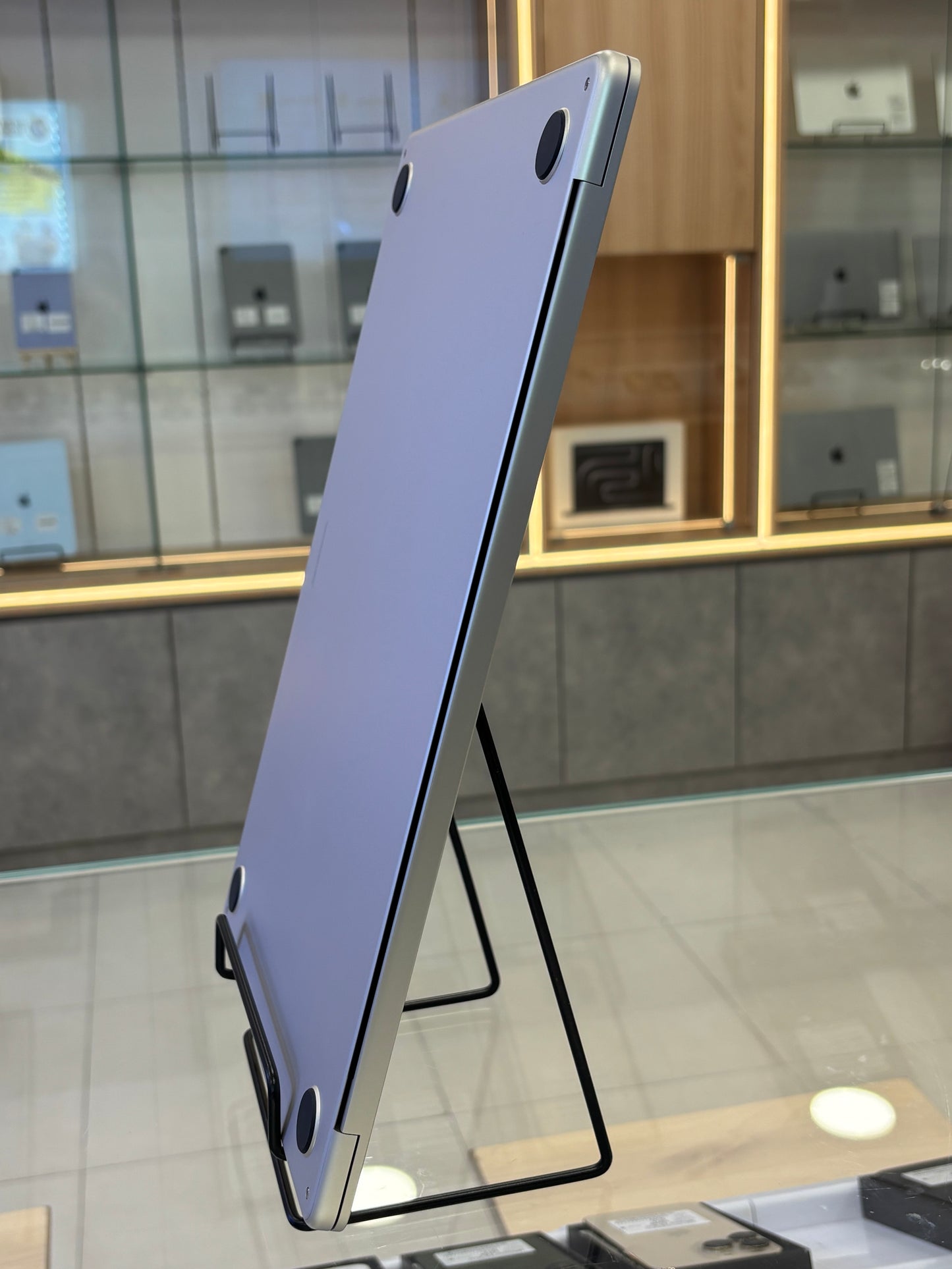 MacBook Air 15-inch (M3) 2024, 512GB *V1YFQ