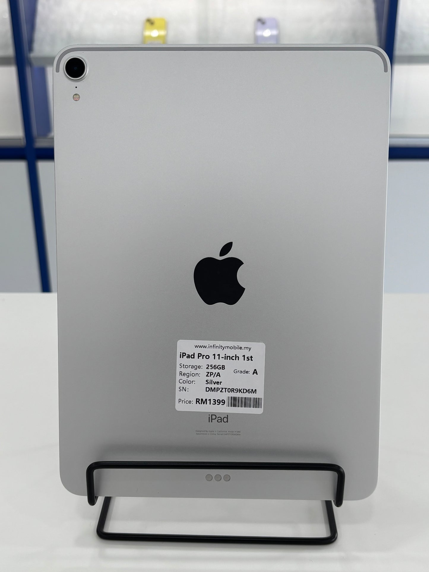 iPad Pro 11-inch 1st Wi-Fi, 256GB (Grade A) *9KD6M