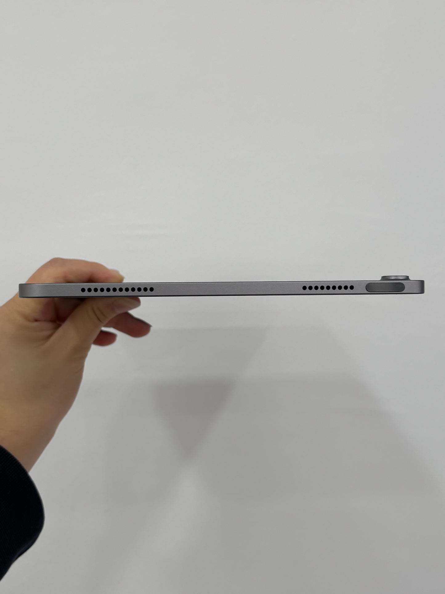 iPad Air 11-inch (M3), 128GB (Grade A) *HLWM2