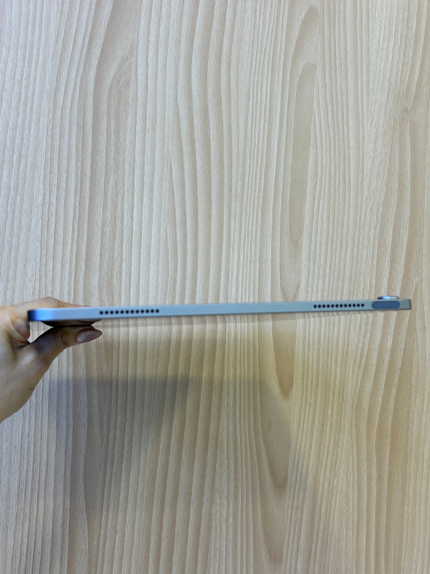 iPad Air 13-inch (M2) Wi-Fi, 128GB    (Grade A) *777VV