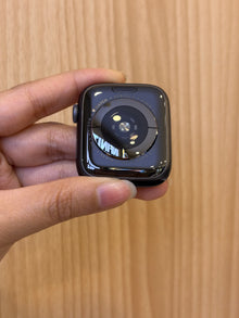 Apple Watch Series 5 (44MM) GPS, (Grade B) *CMLTQ