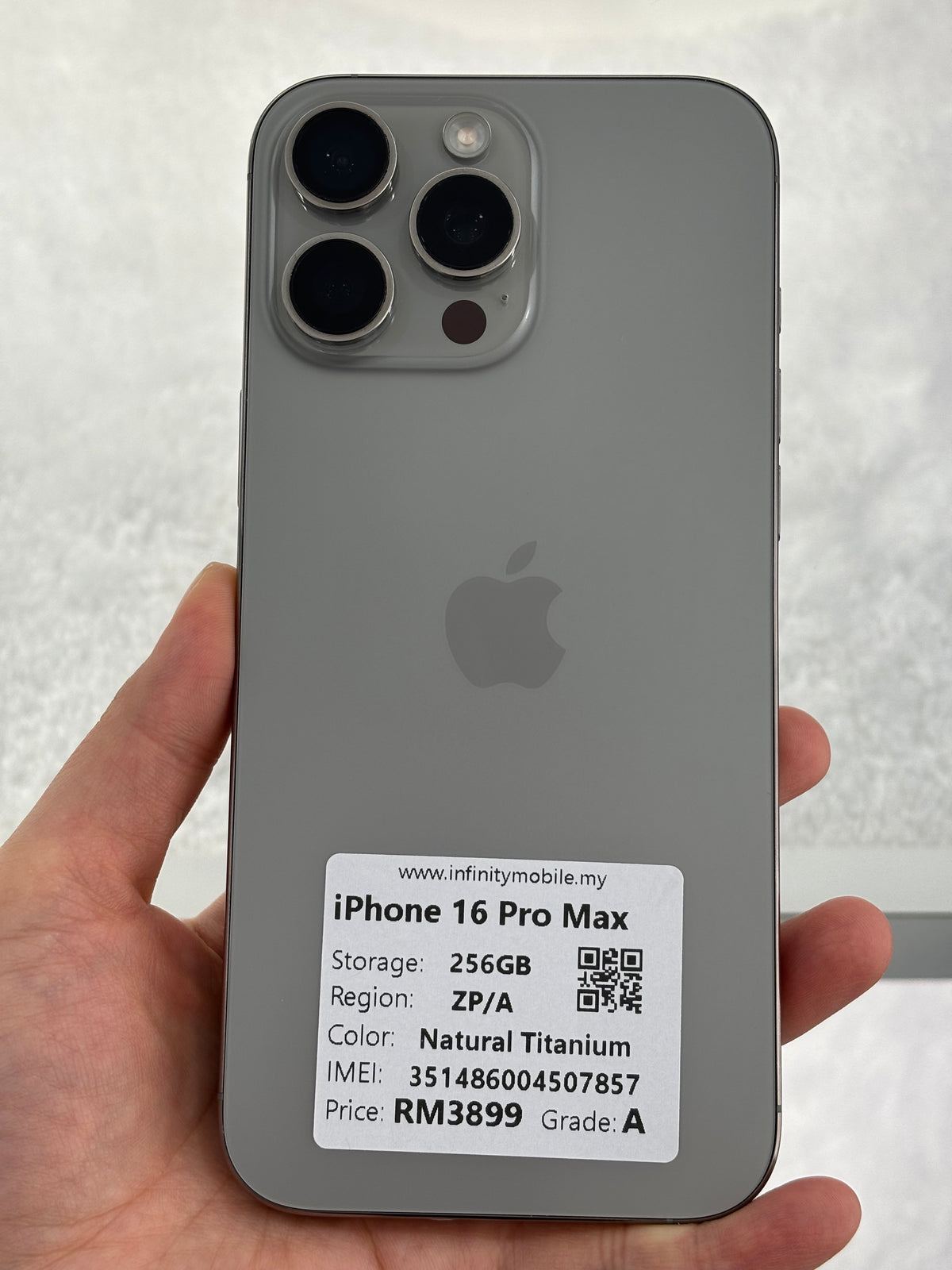 iPhone 16 Pro Max, 256GB (Grade A) *07857